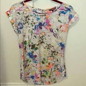 Floral print blouse